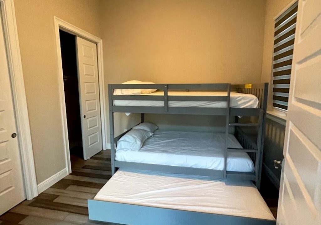Photo of Bedroom in Largo