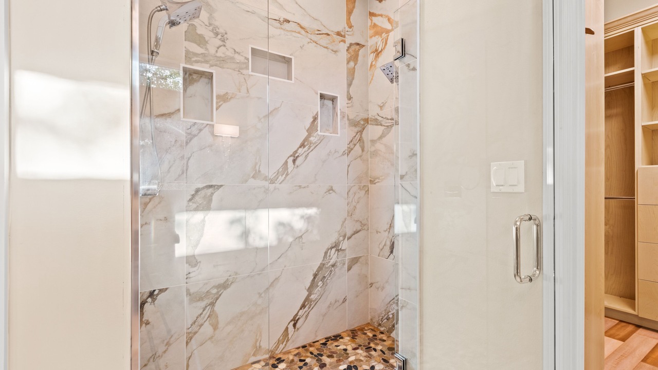 Photo of Bathroom in Largo