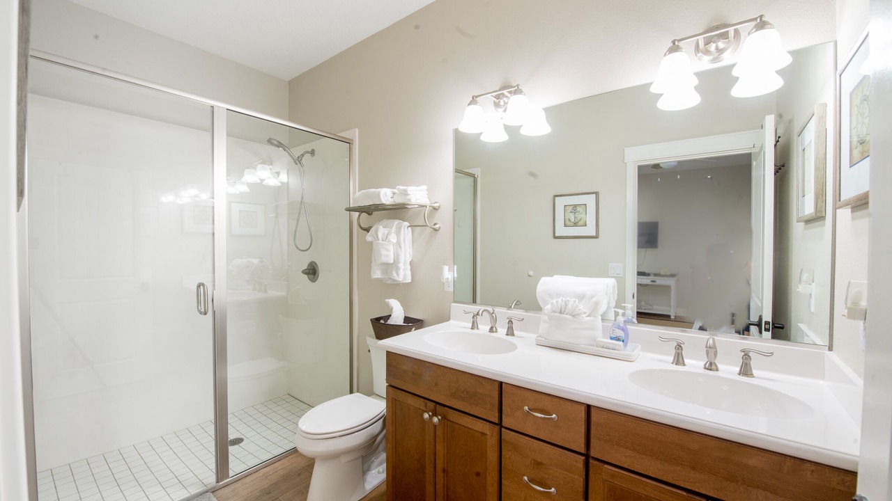 Photo of Bathroom in Dunnellon