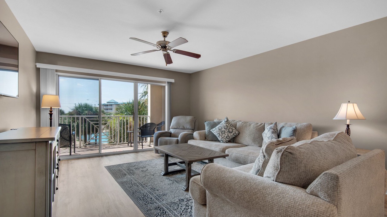 Photo of Livingroom in Miramar Beach