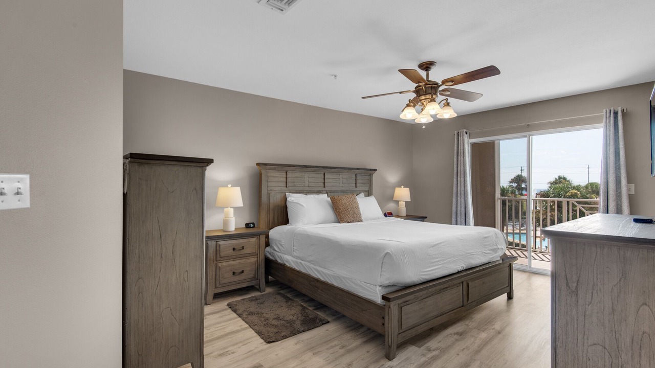 Photo of Bedroom in Miramar Beach