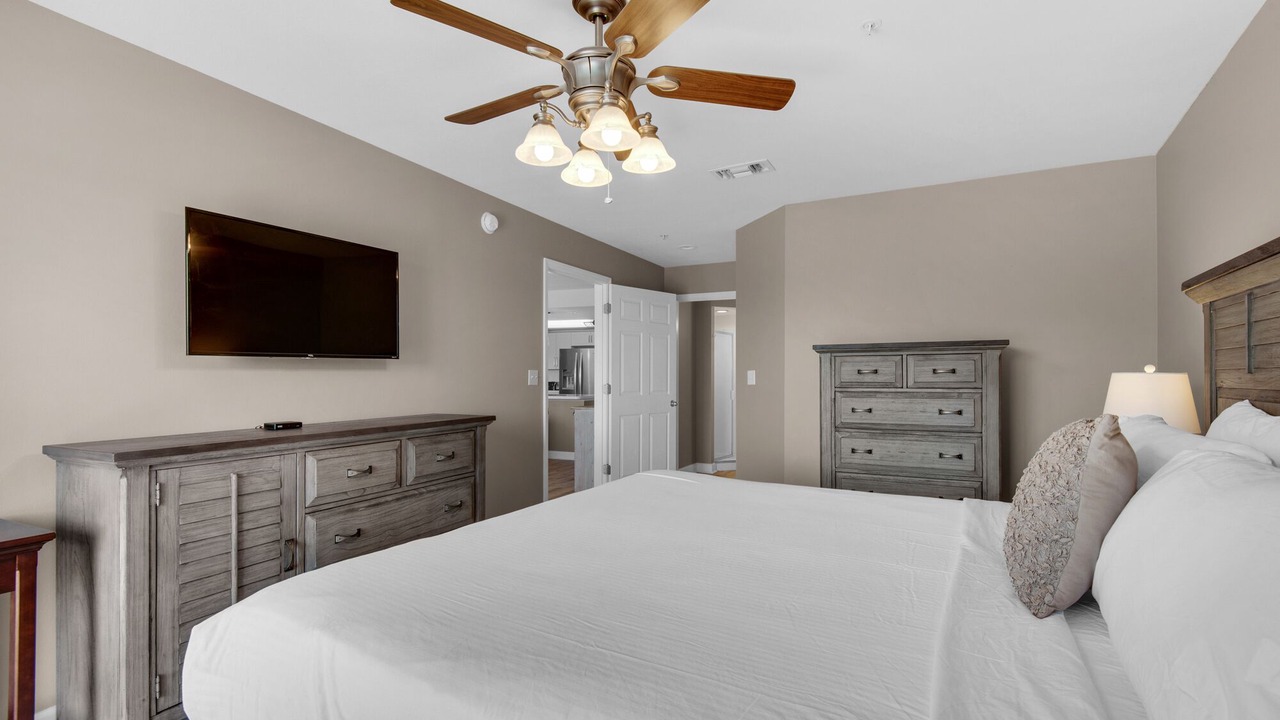 Photo of Bedroom in Miramar Beach