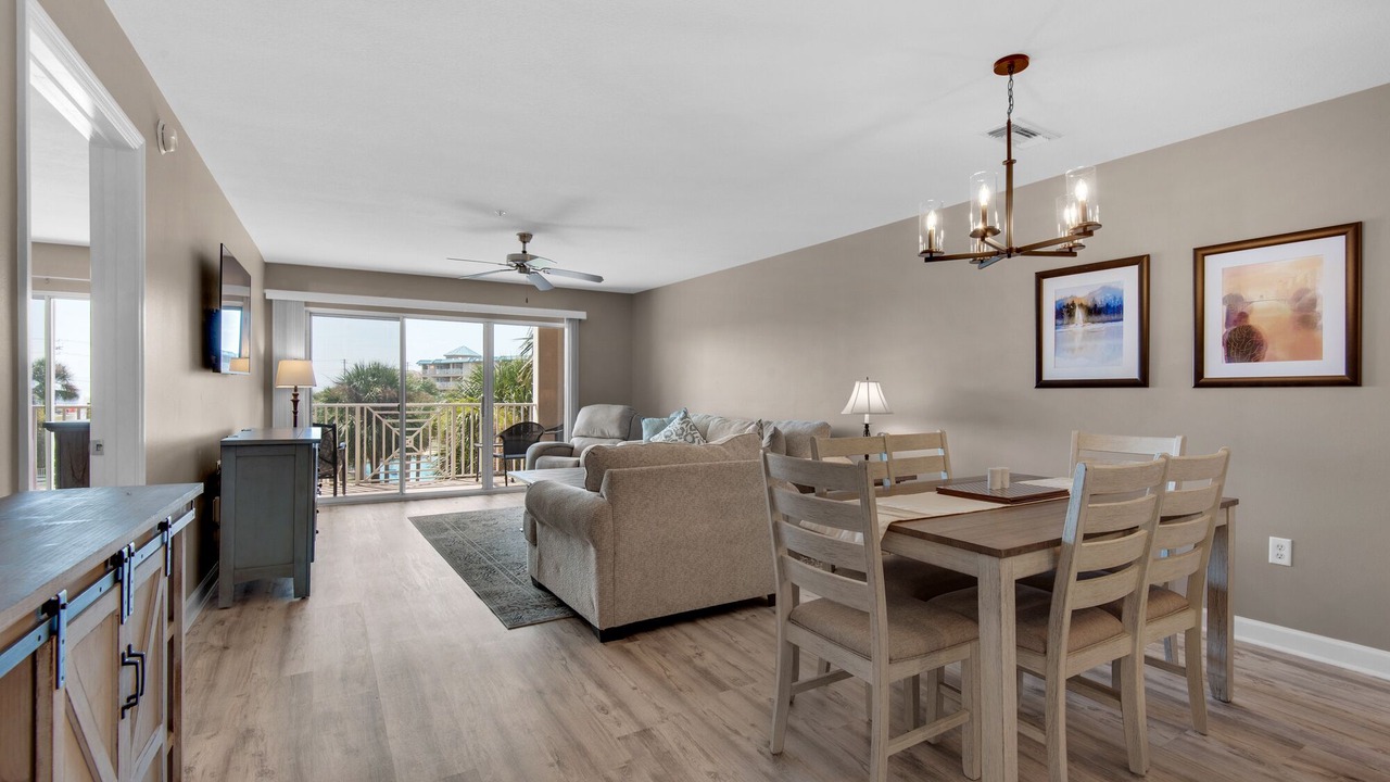 Photo of Livingroom in Miramar Beach