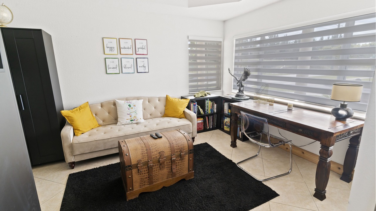 Photo of Livingroom in Miami Springs