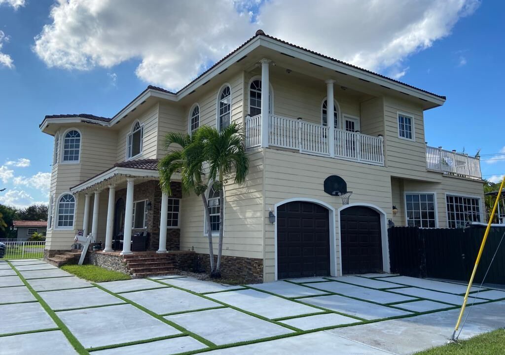Photo of Outdoor in Miami Springs