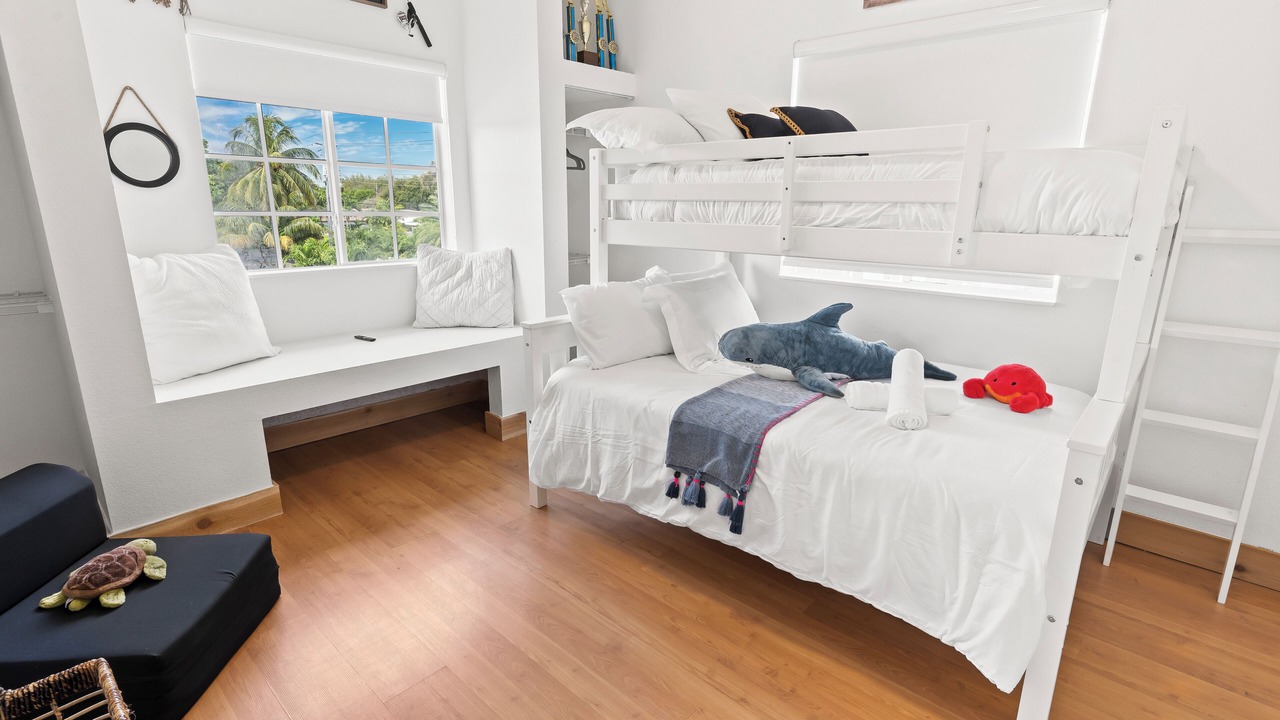 Photo of Bedroom in Miami Springs