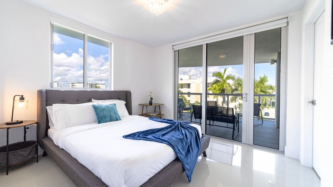 Photo of Bedroom in Bay Harbor Islands