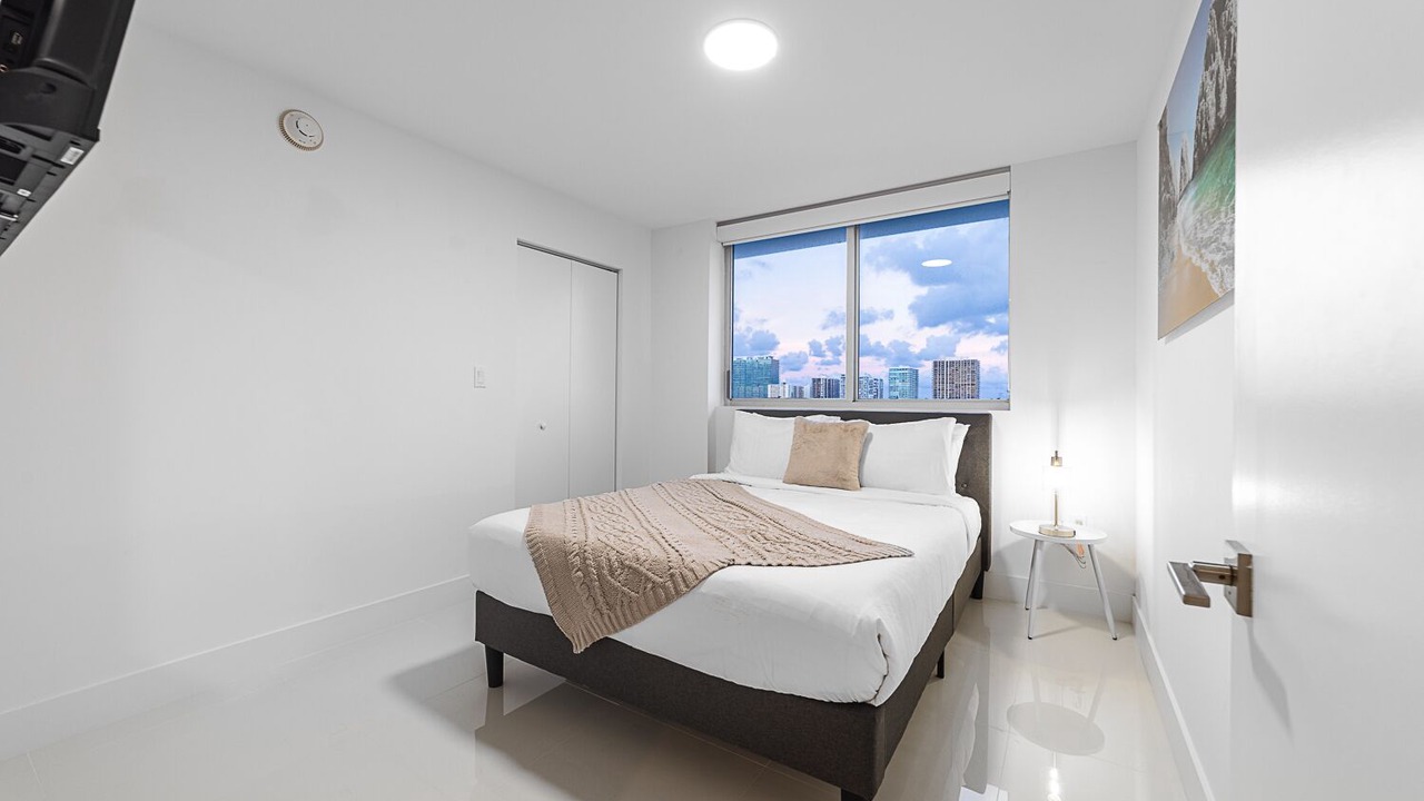 Photo of Bedroom in Bay Harbor Islands