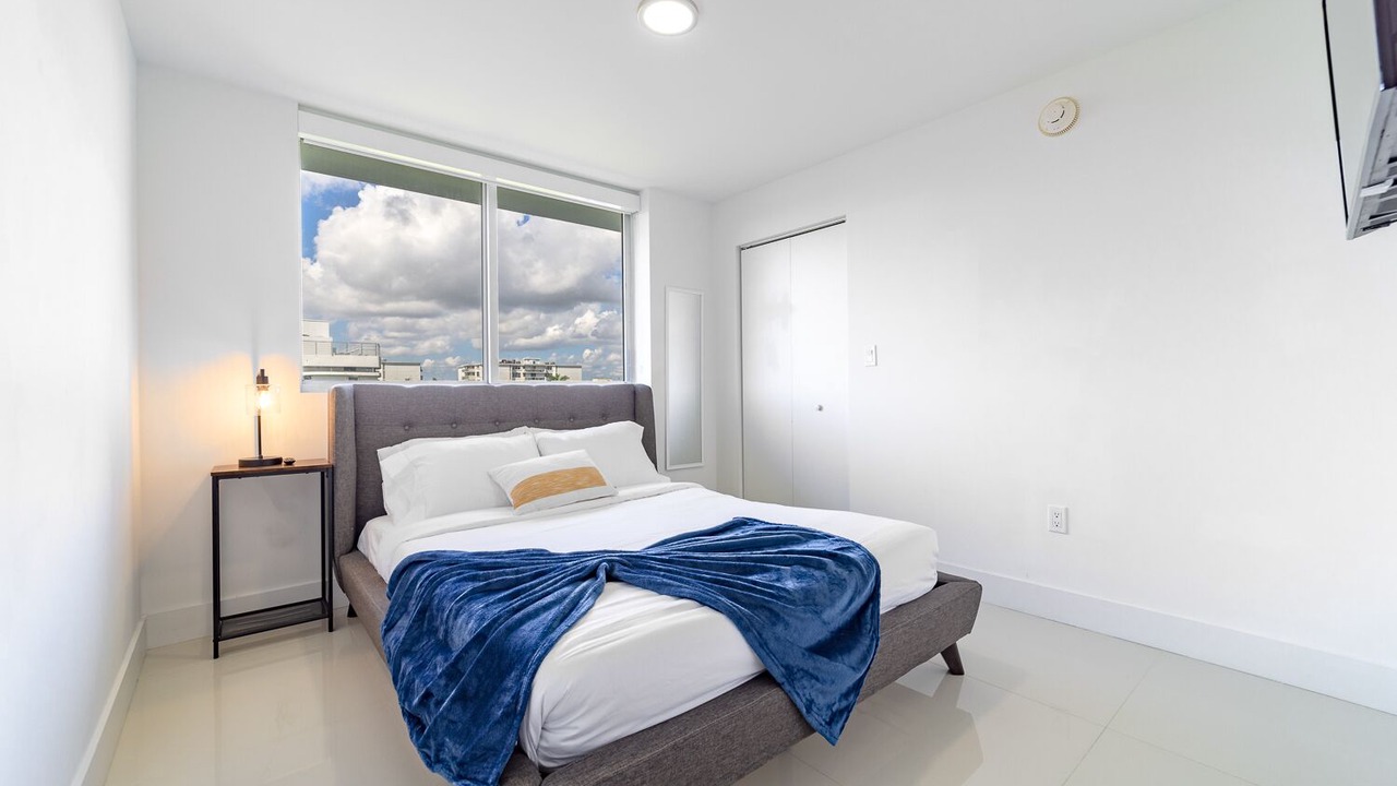 Photo of Bedroom in Bay Harbor Islands