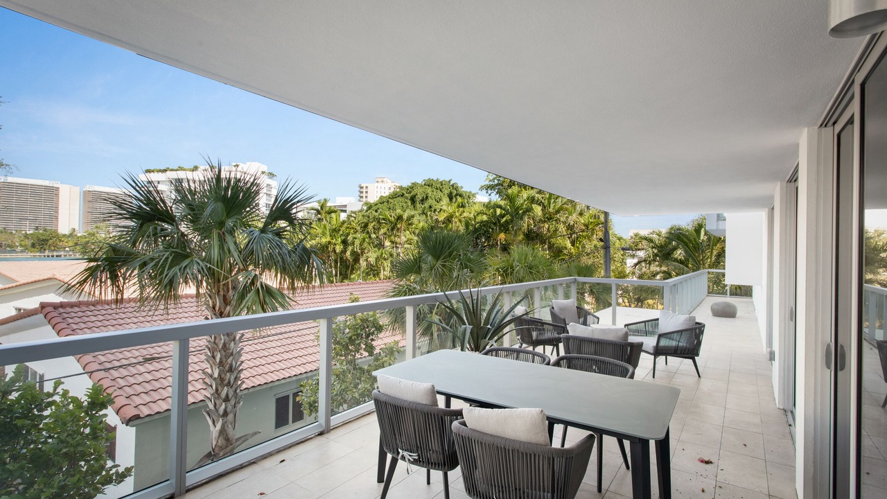 Photo of Outdoor in Bay Harbor Islands