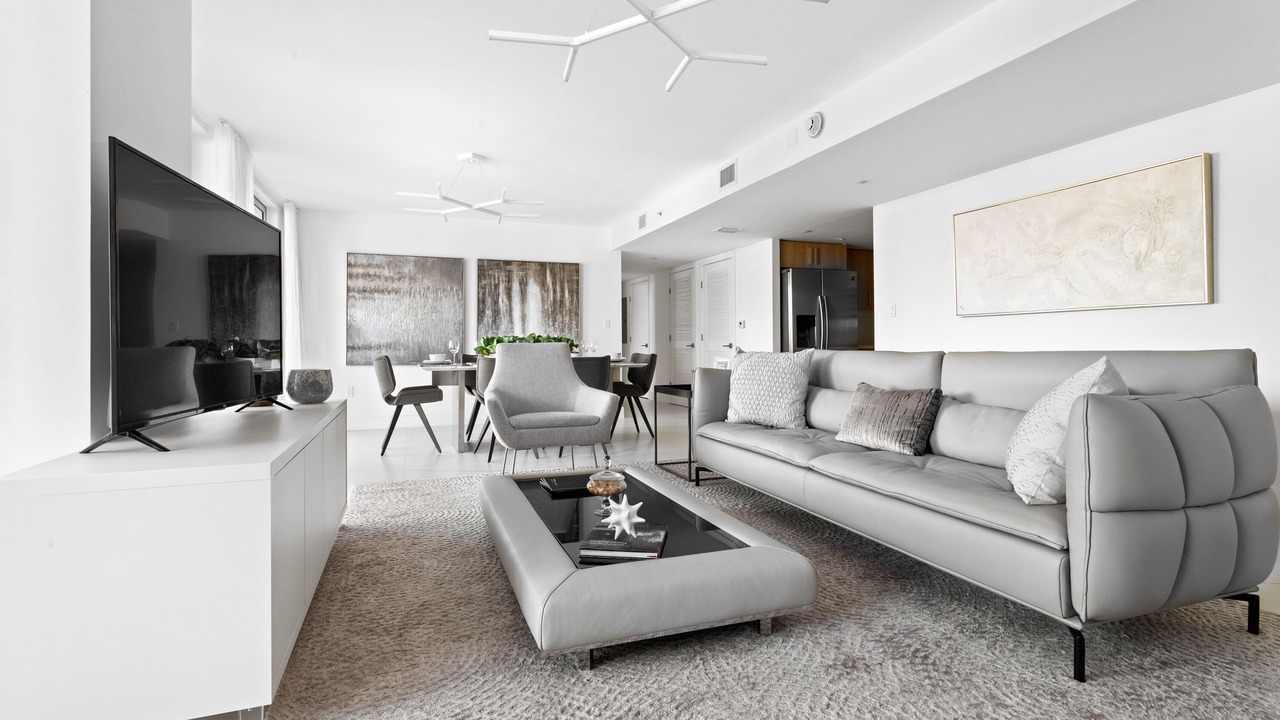Photo of Livingroom in Bay Harbor Islands