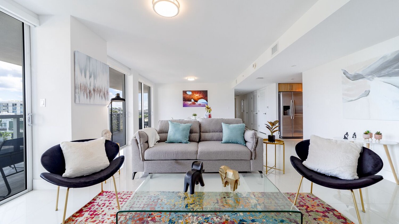 Photo of Livingroom in Bay Harbor Islands