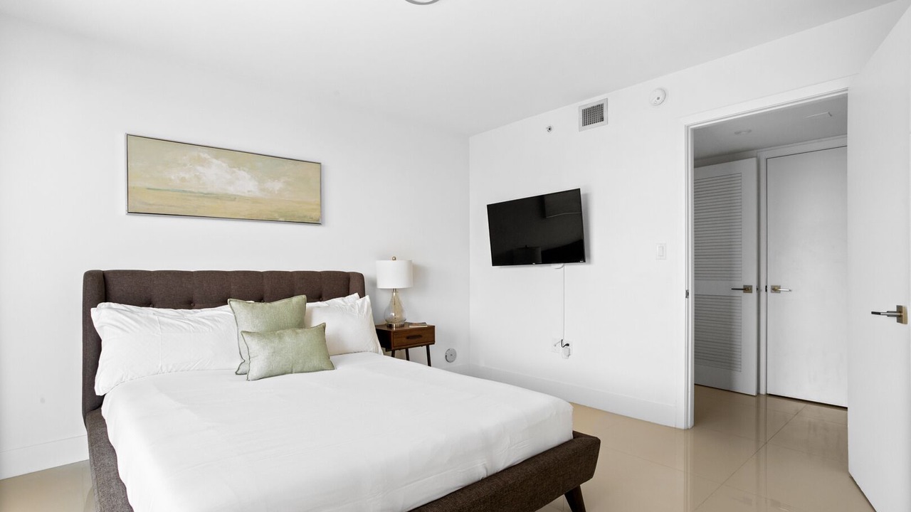 Photo of Bedroom in Bay Harbor Islands