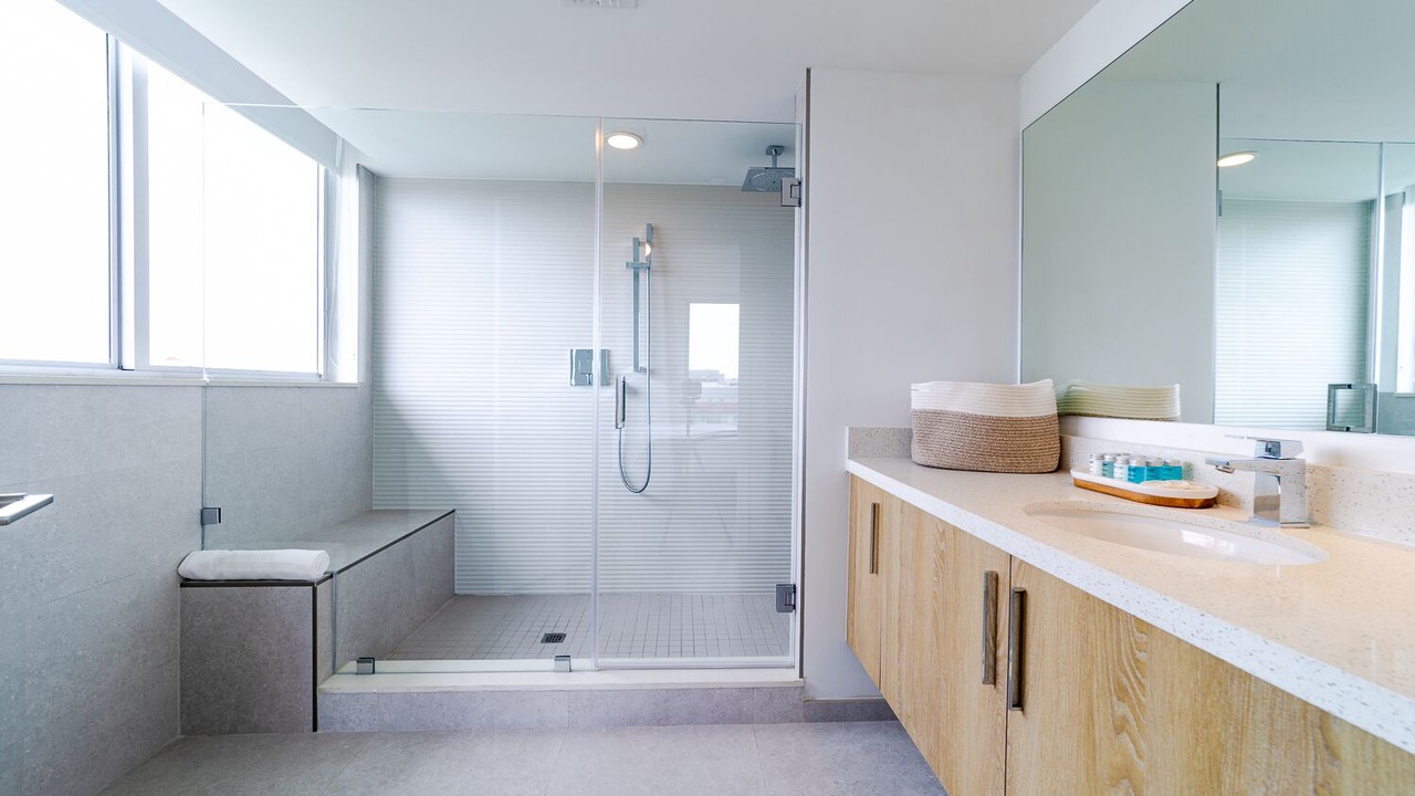 Photo of Bathroom in Bay Harbor Islands