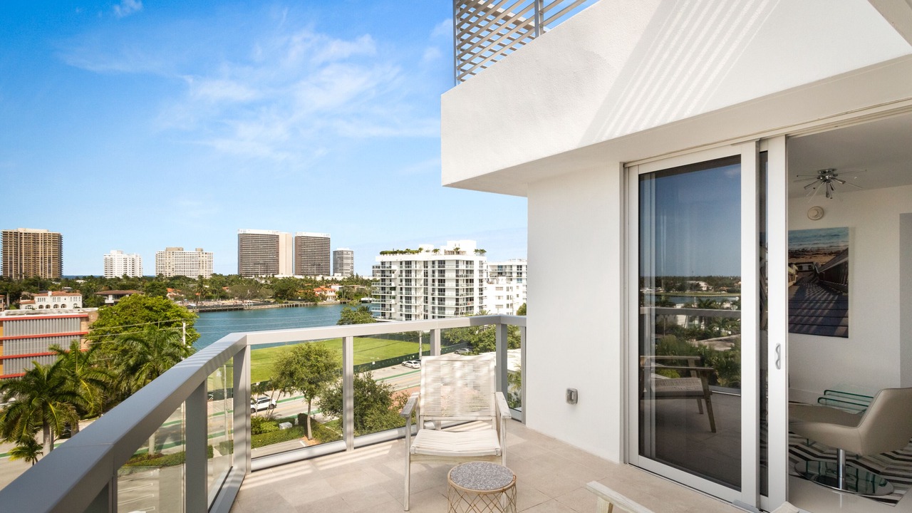Photo of Patio Balcony in Bay Harbor Islands