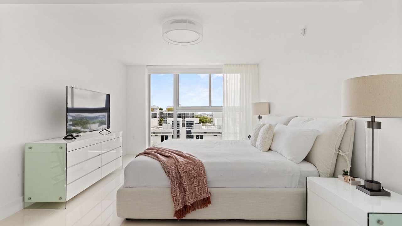 Photo of Bedroom in Bay Harbor Islands