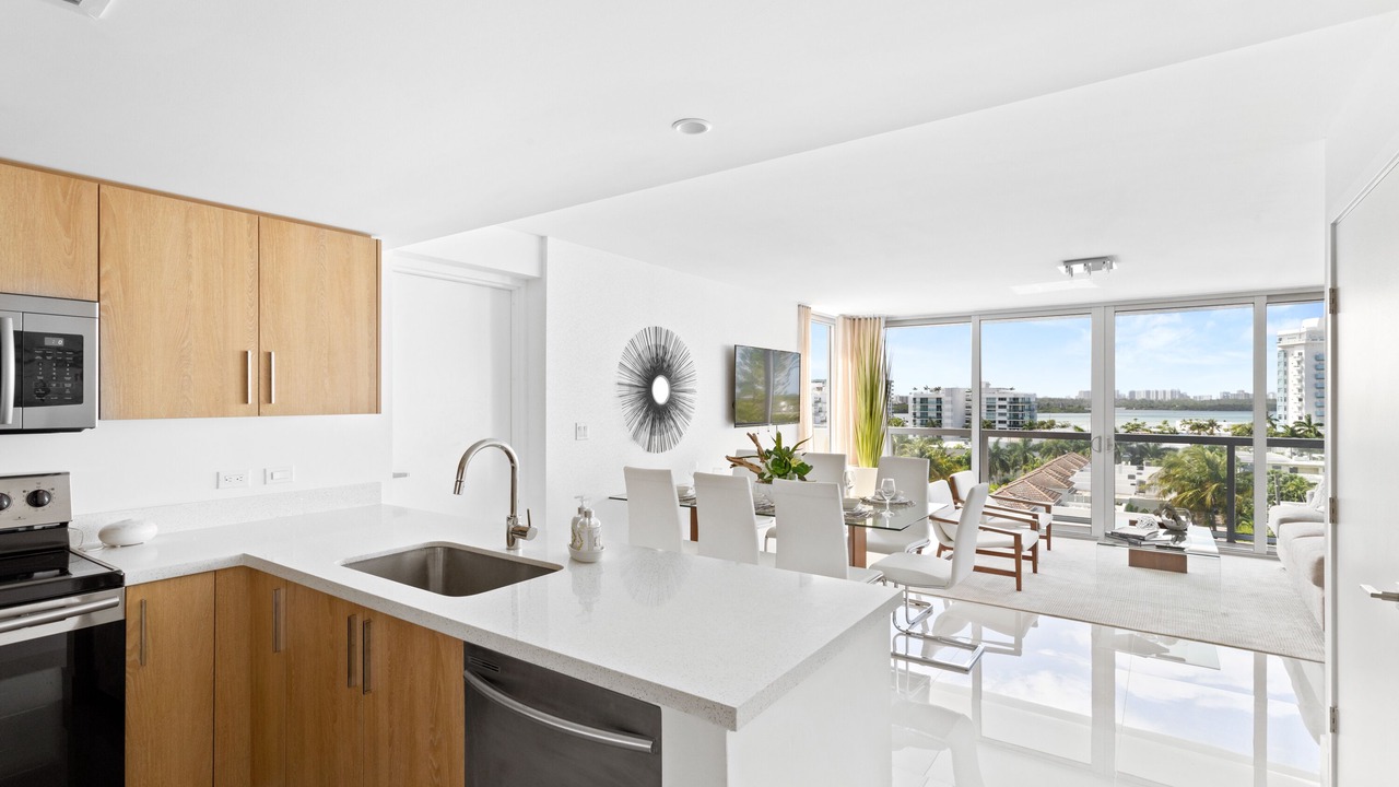 Photo of Kitchen in Bay Harbor Islands