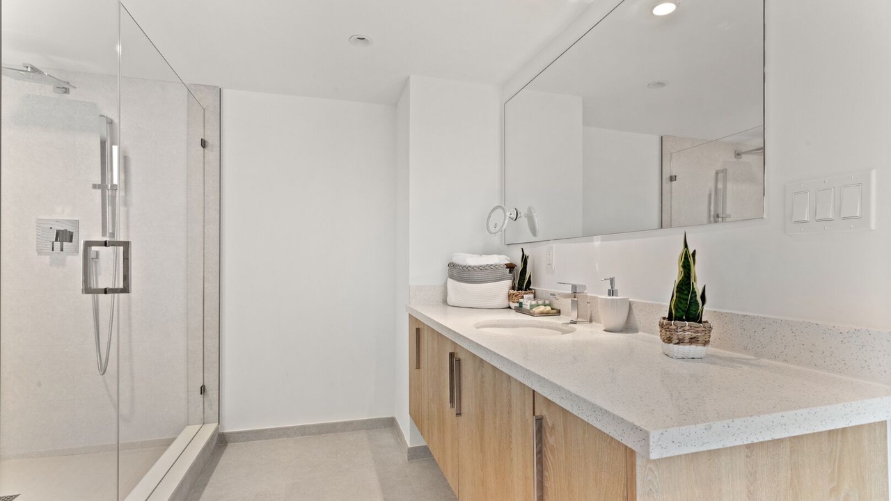 Photo of Bathroom in Bay Harbor Islands