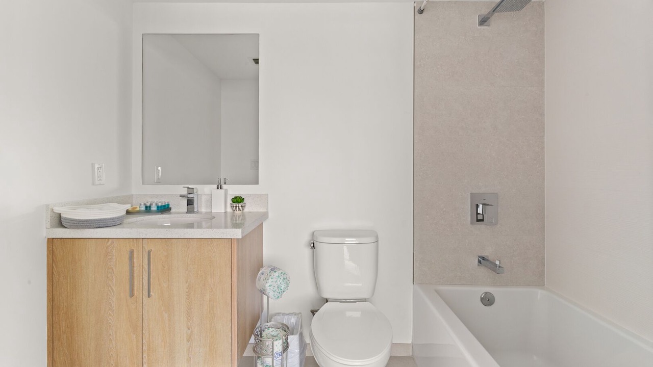 Photo of Bathroom in Bay Harbor Islands