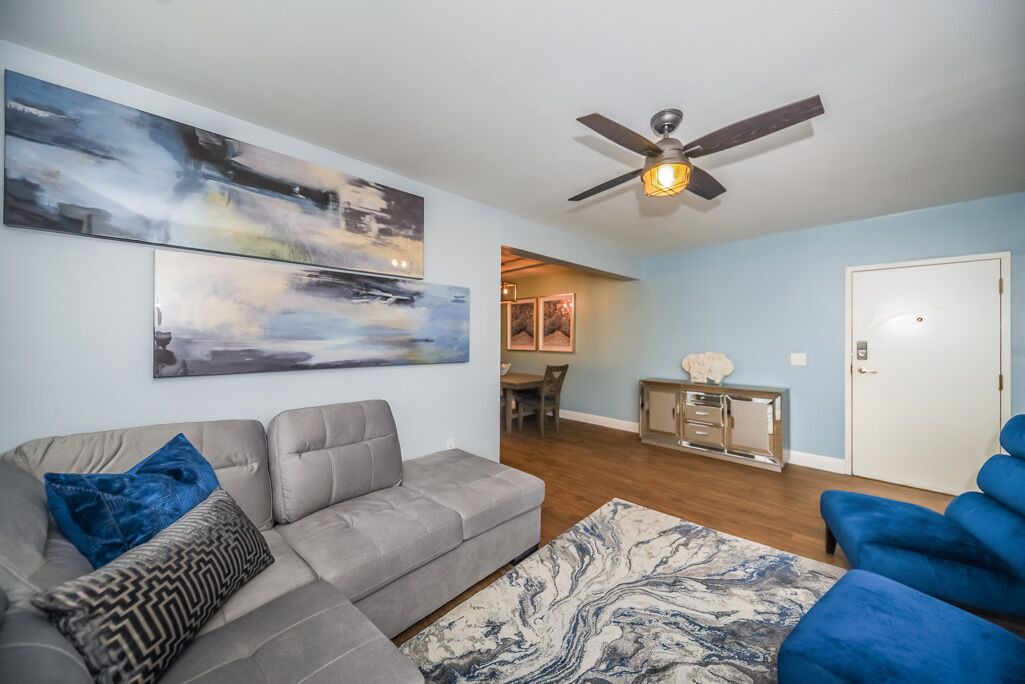 Photo of Livingroom in Downtown Dunedin