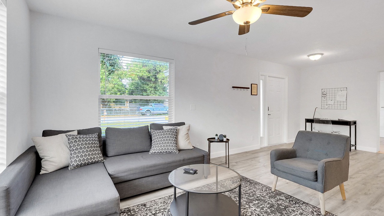 Photo of Livingroom in Lake Worth