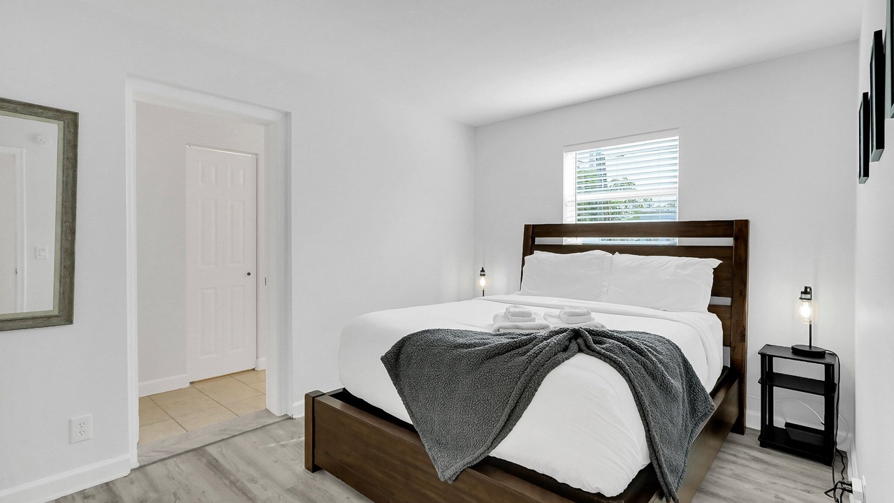 Photo of Bedroom in Lake Worth
