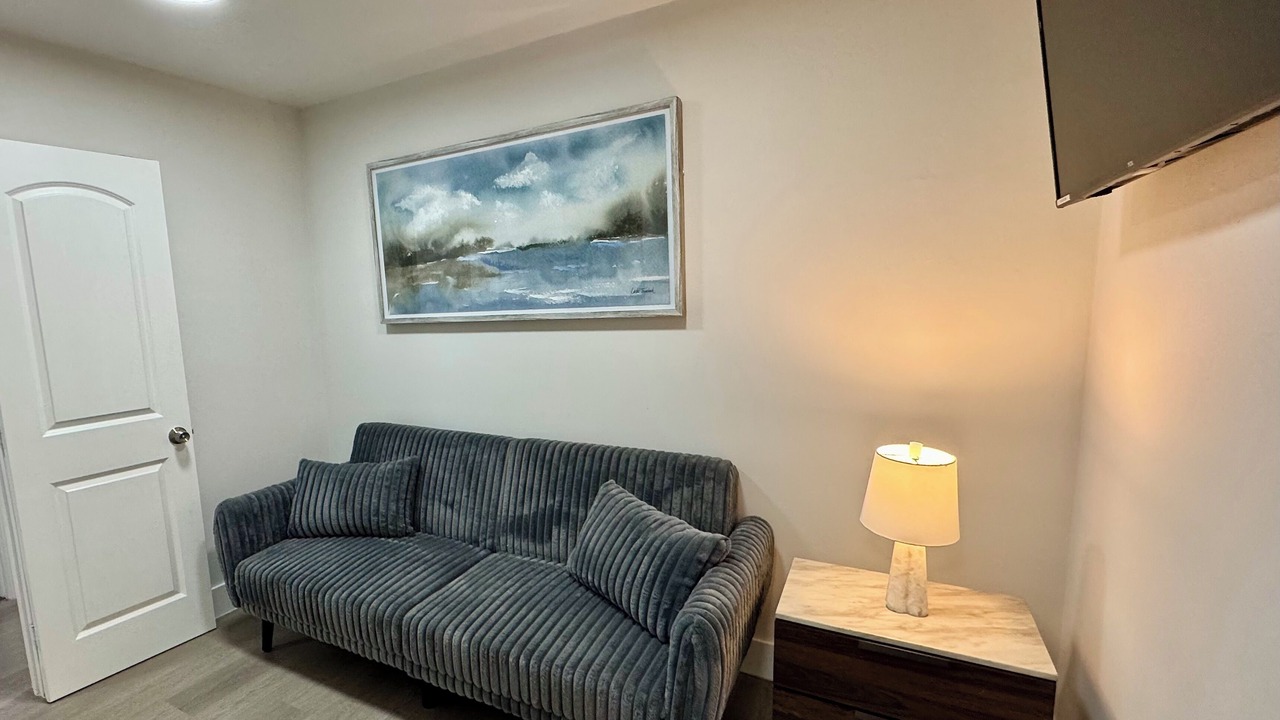 Photo of Livingroom in Hendricks and Venice Isles