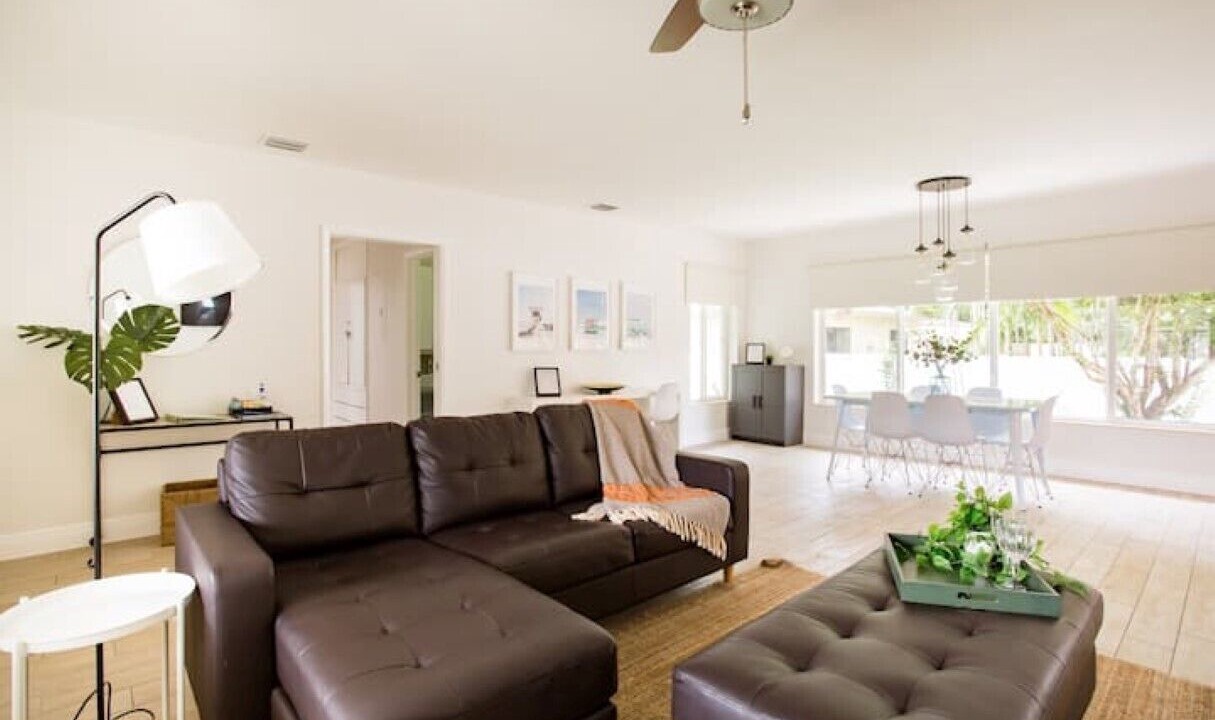 Photo of Livingroom in Coral Terrace