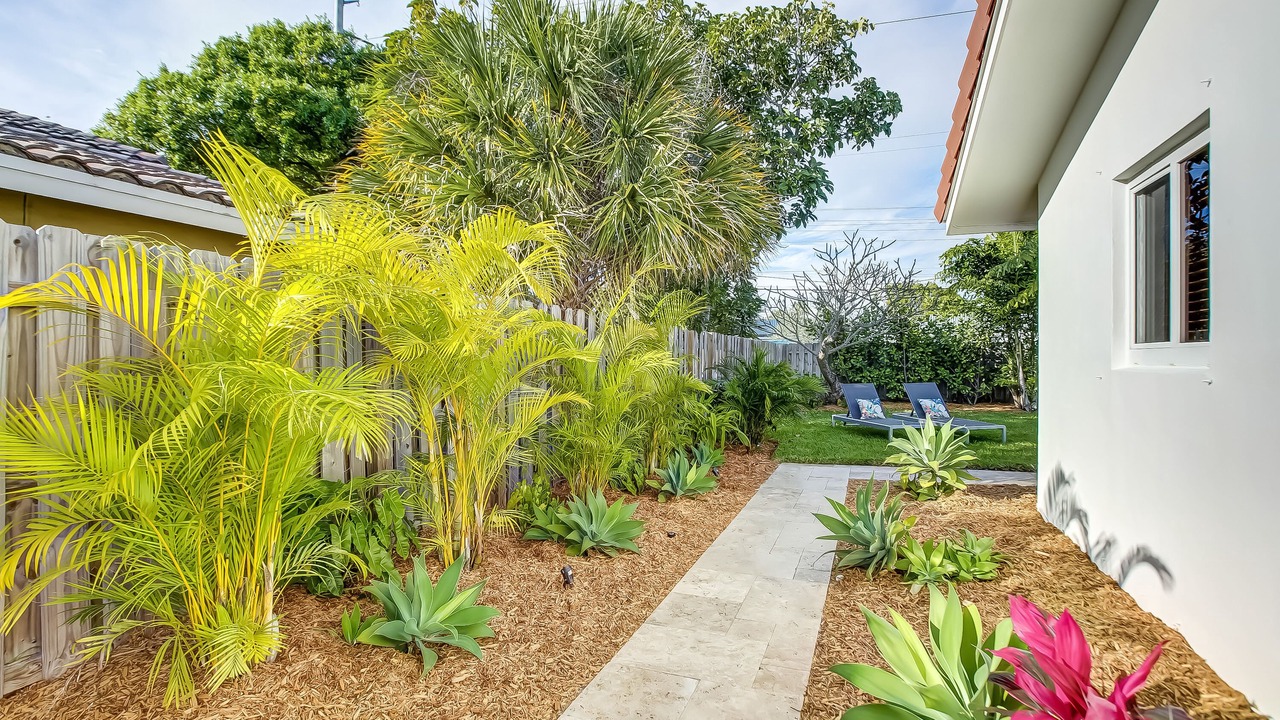 Photo of Outdoor in Imperial Point