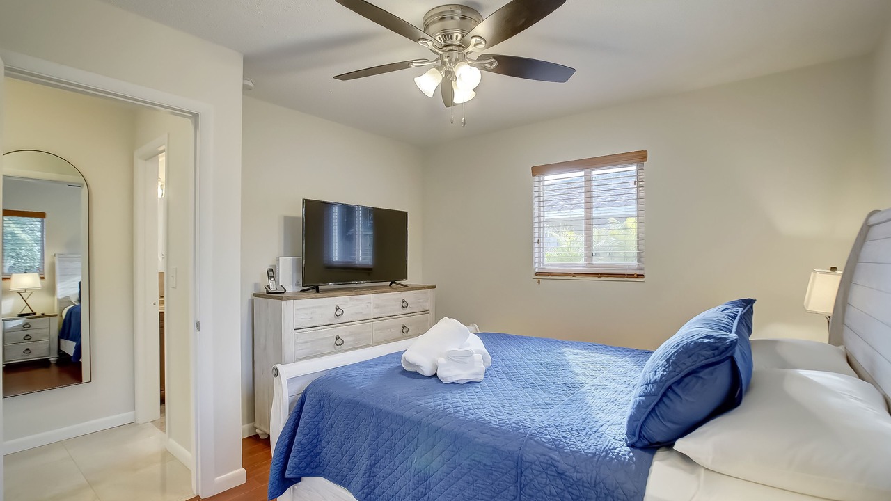 Photo of Bedroom in Imperial Point