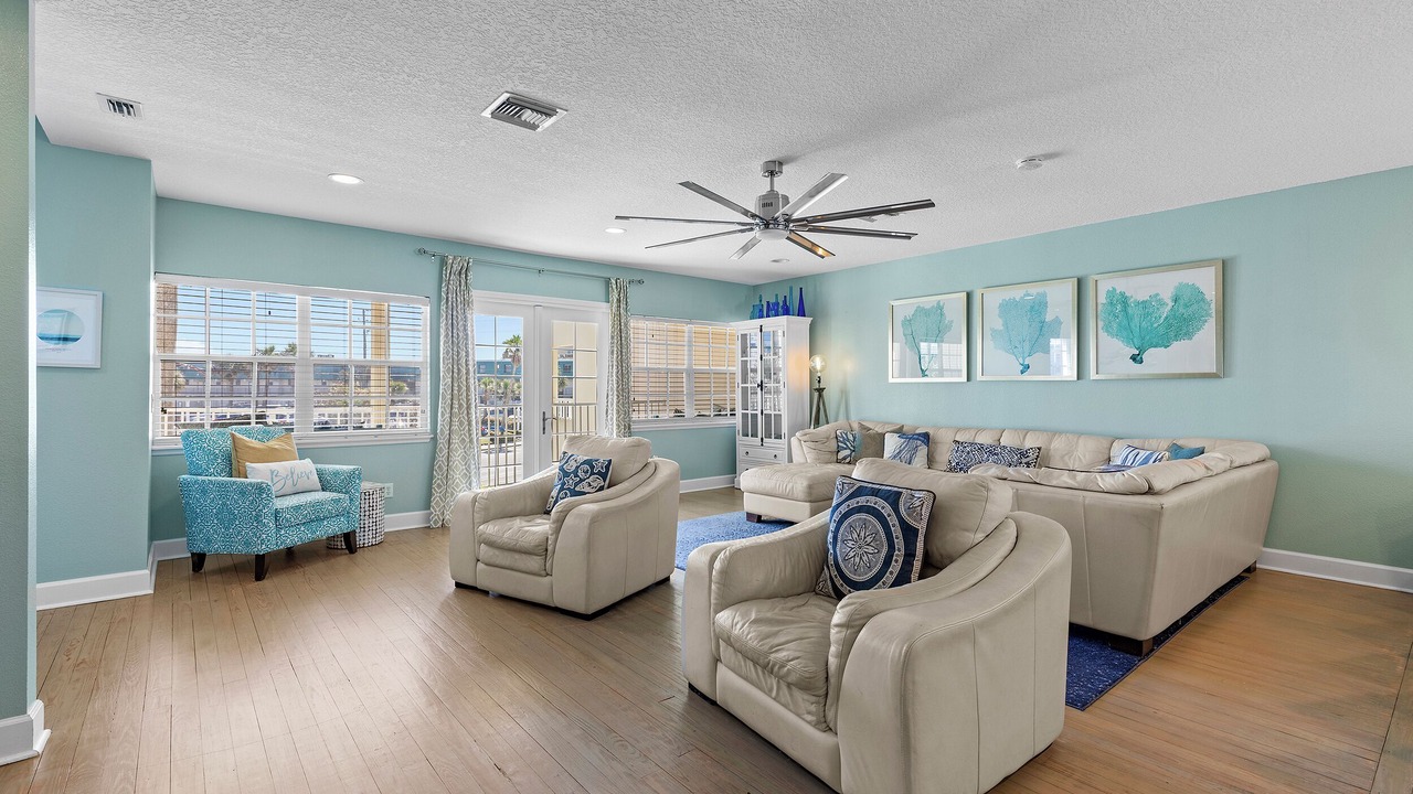 Photo of Livingroom in Horton Shores