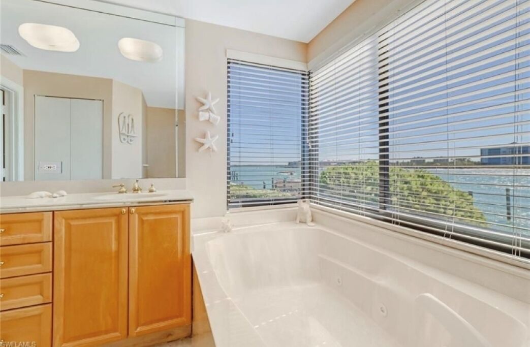 Photo of Bathroom in Isles of Capri