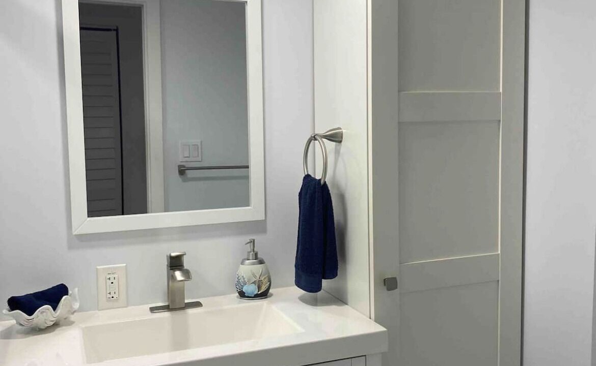 Photo of Bathroom in Nettles Island