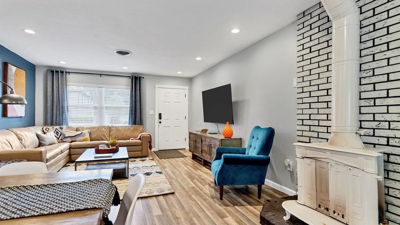 Photo of Livingroom in Ridge Wood Heights