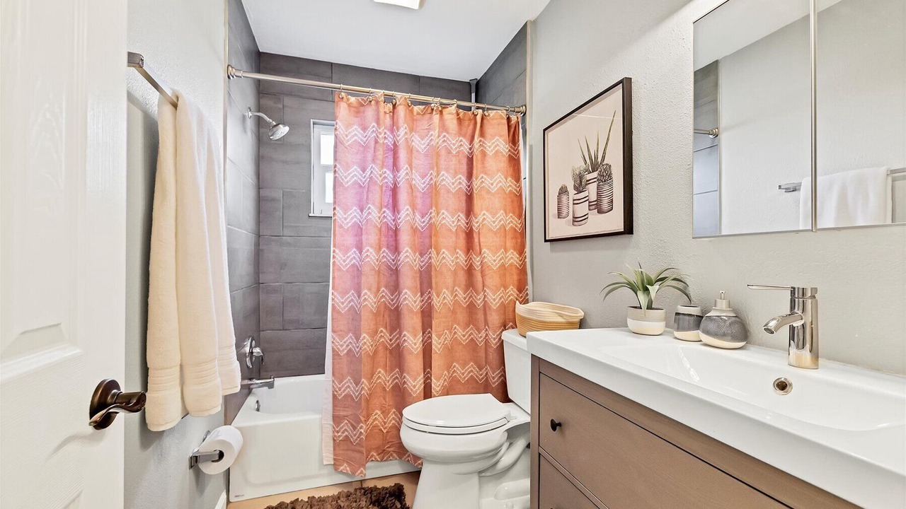 Photo of Bathroom in Ridge Wood Heights