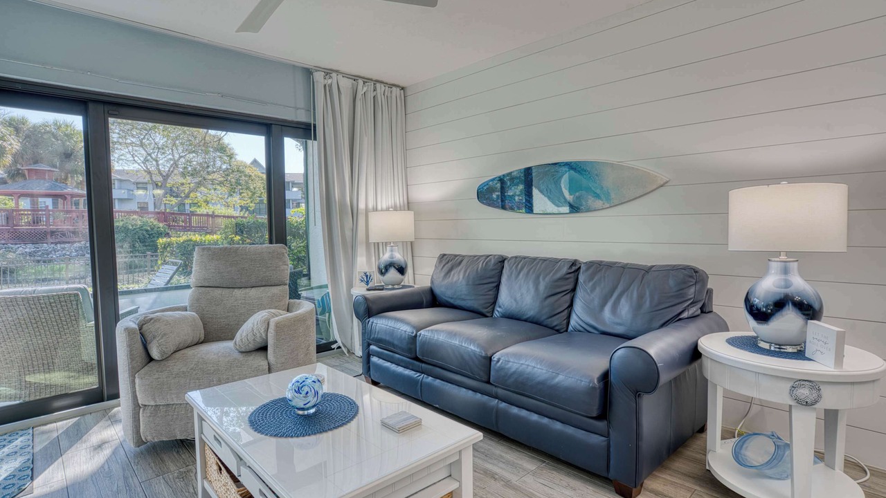 Photo of Livingroom in Park Shore