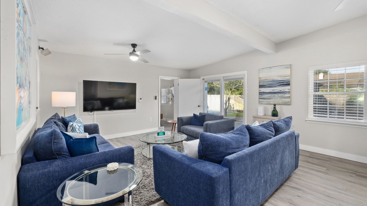 Photo of Livingroom in Jacksonville Beach