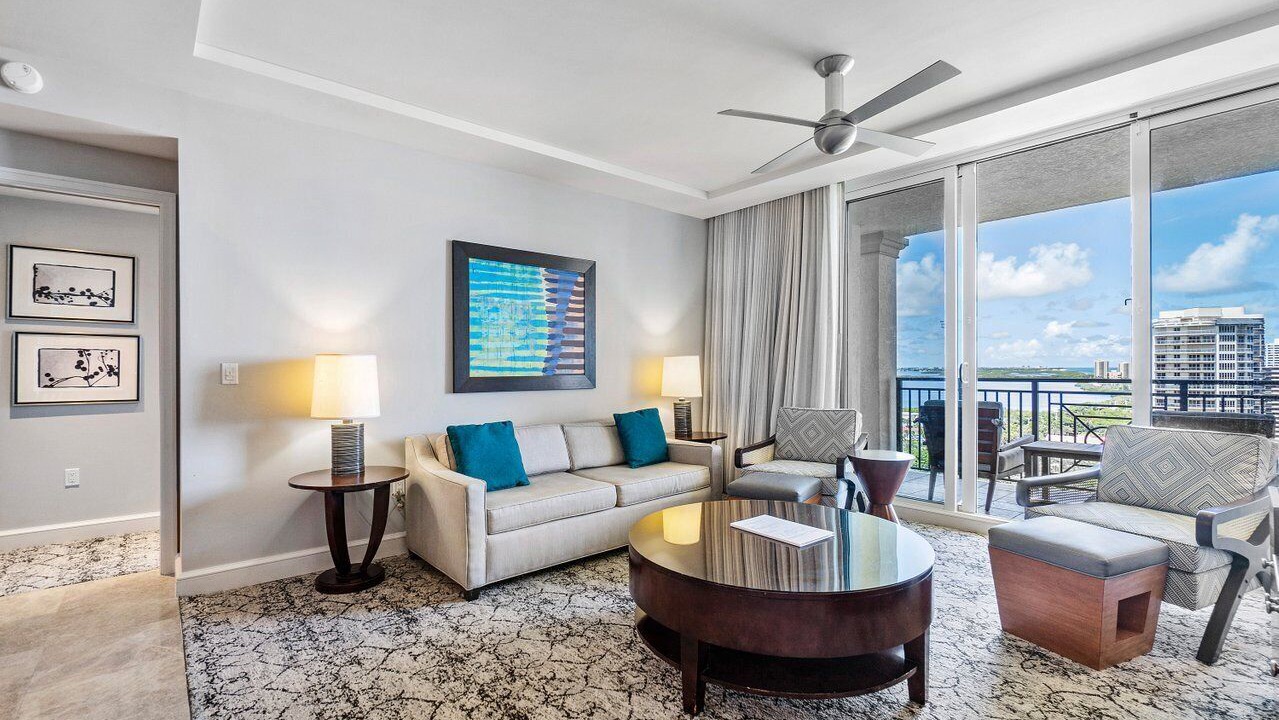 Photo of Livingroom in Singer Island