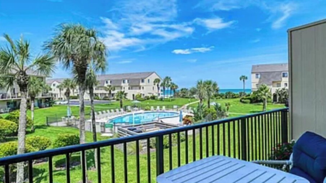 Photo of Patio Balcony in Crescent Beach
