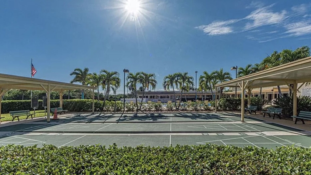 Photo of Others in Florida Ridge