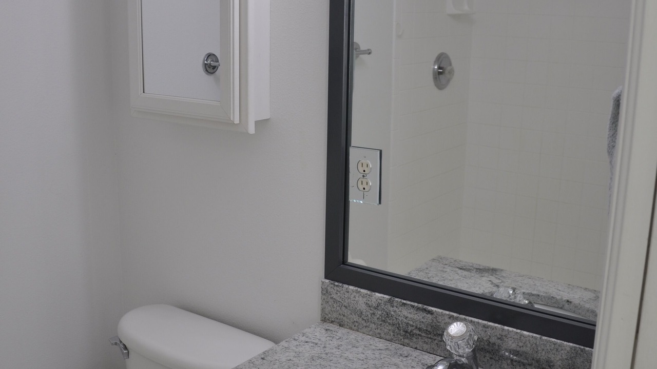 Photo of Bathroom in Independence Square