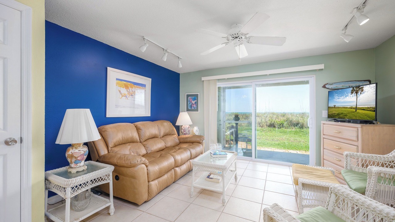 Photo of Livingroom in Crescent Beach