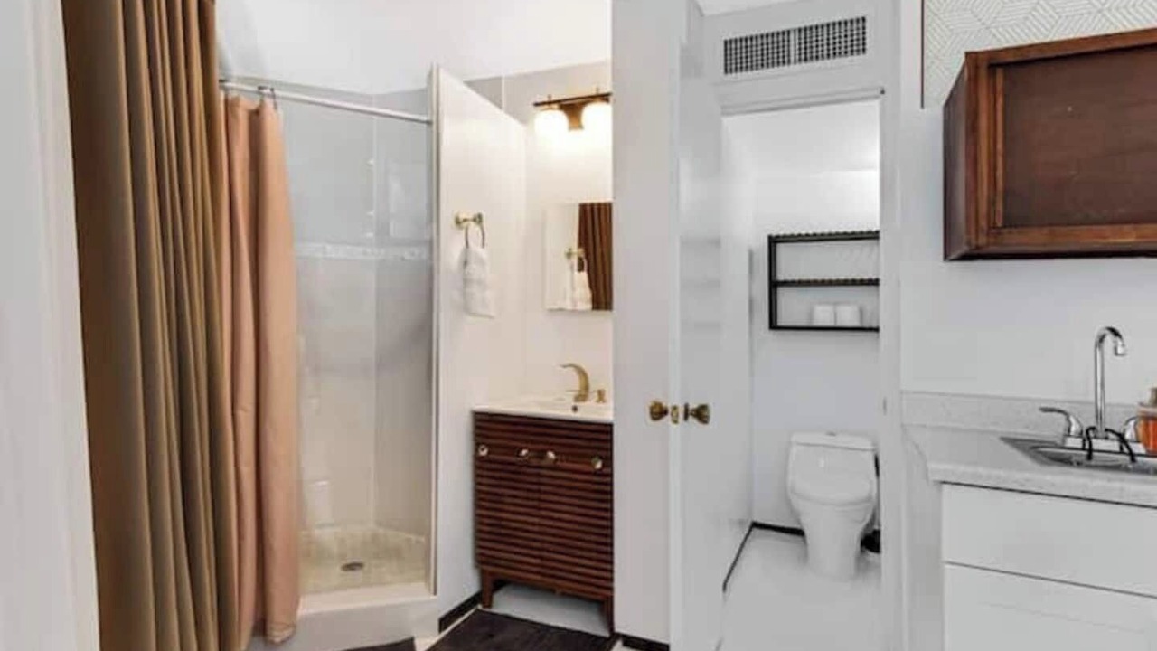 Photo of Bathroom in Colee Hammock