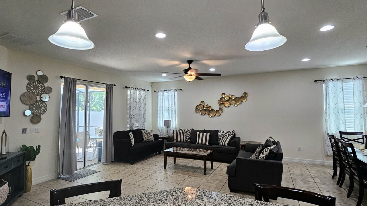 Photo of Livingroom in Crystal Cove