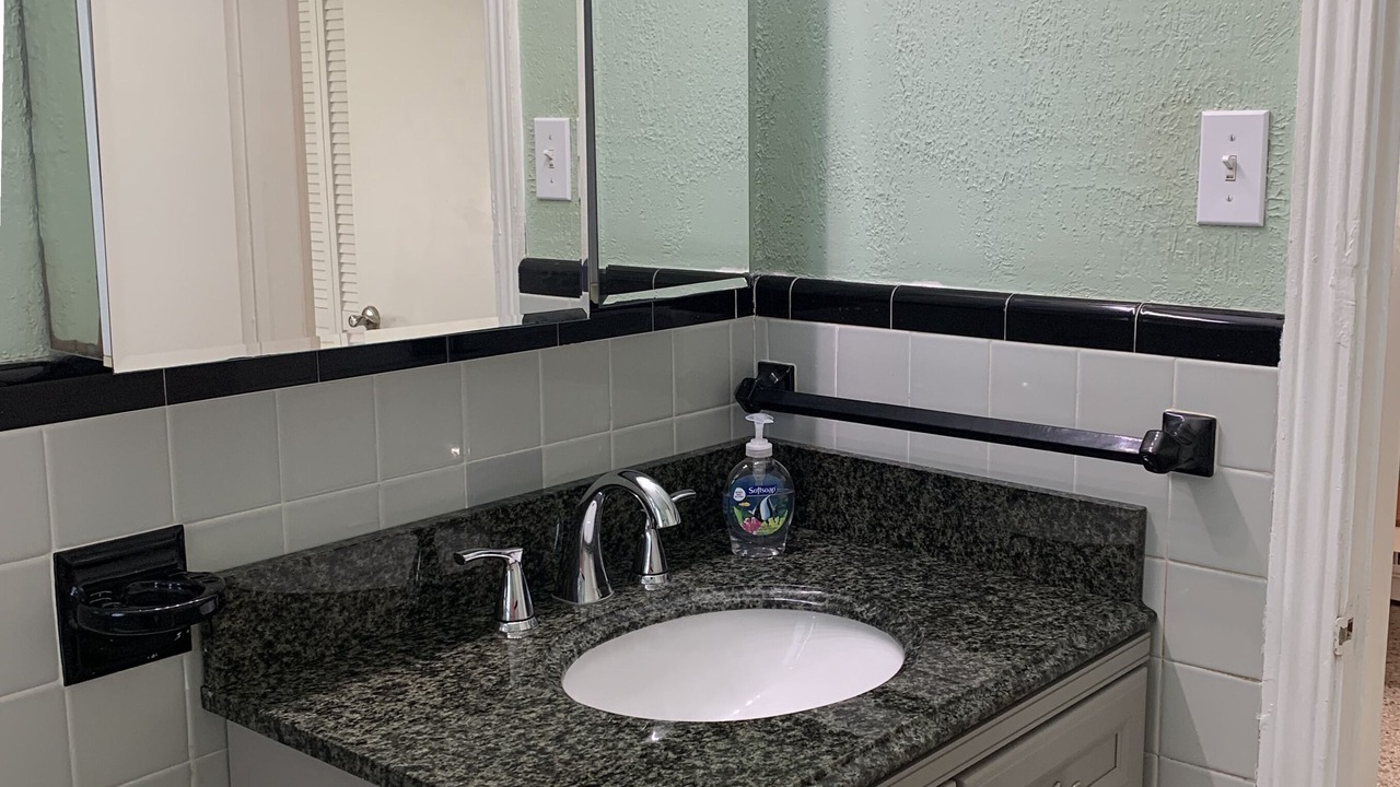 Photo of Bathroom in Riviera Beach