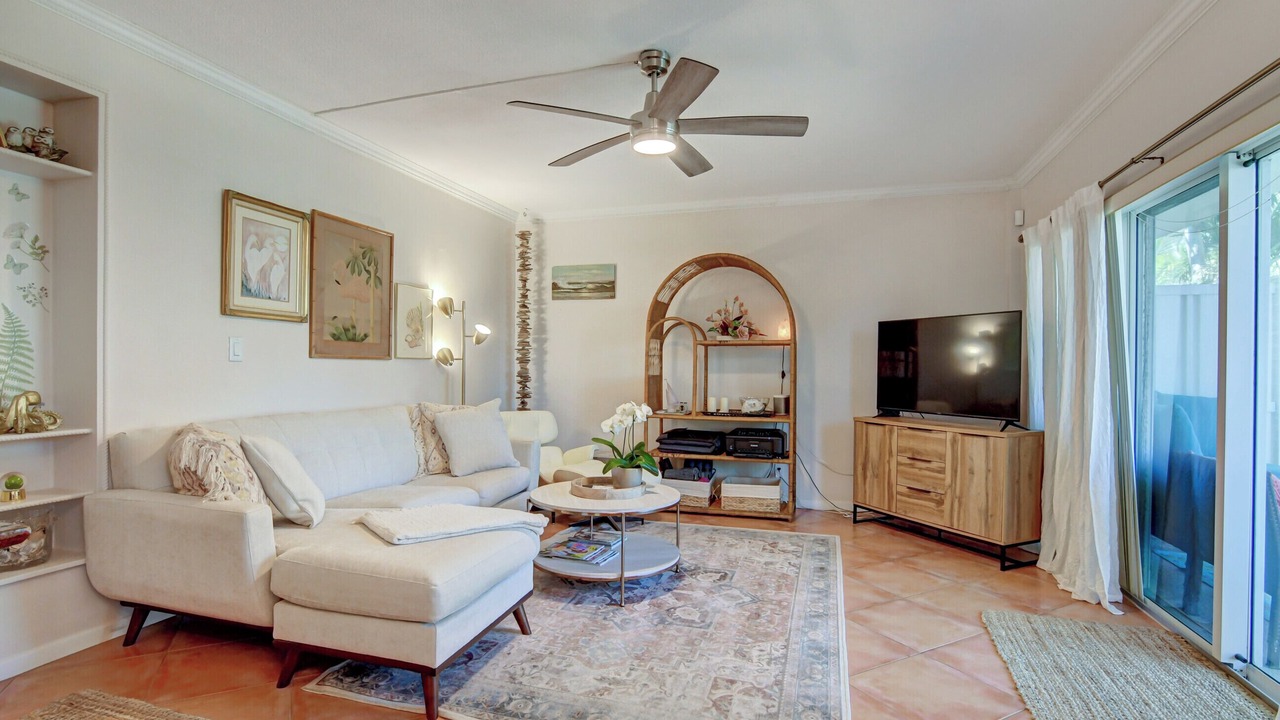 Photo of Livingroom in Ocean Ridge