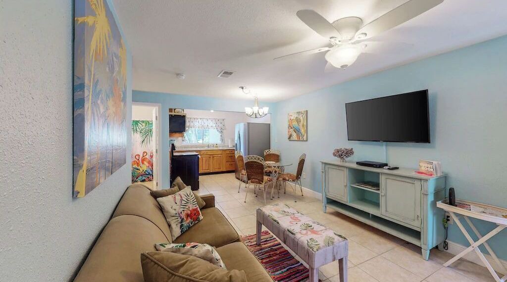 Photo of Livingroom in Laurel