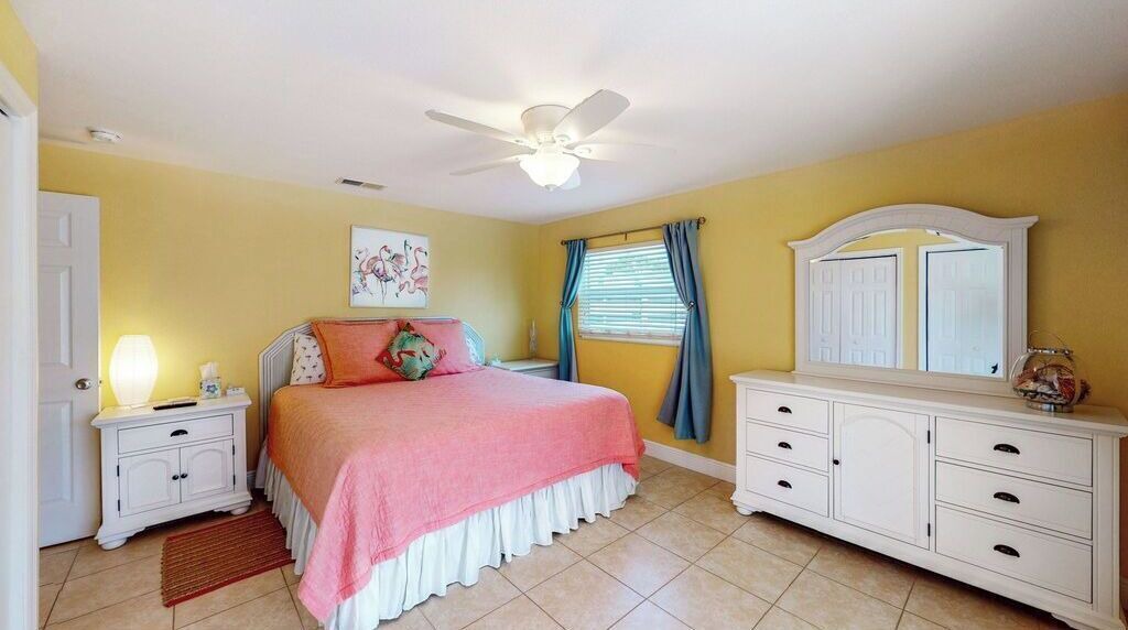Photo of Bedroom in Laurel