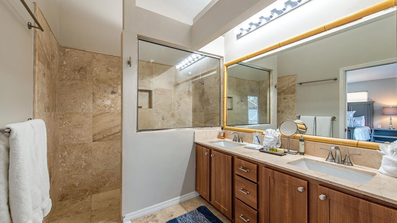 Photo of Bathroom in Naples Park