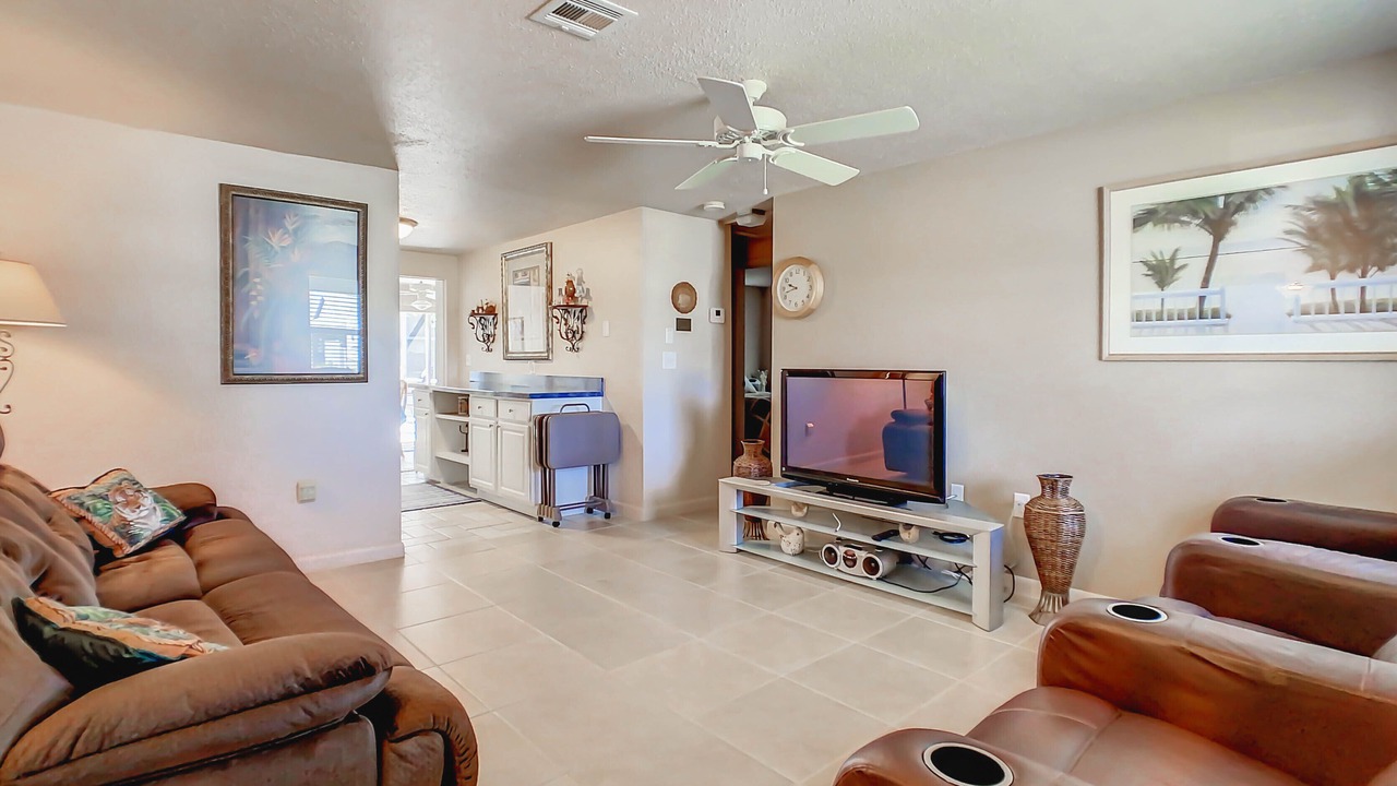 Photo of Livingroom in Venice Gardens